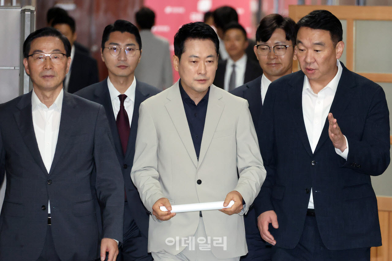 장동혁 "이재명, 연임 속내 드러나…진정한 내란"