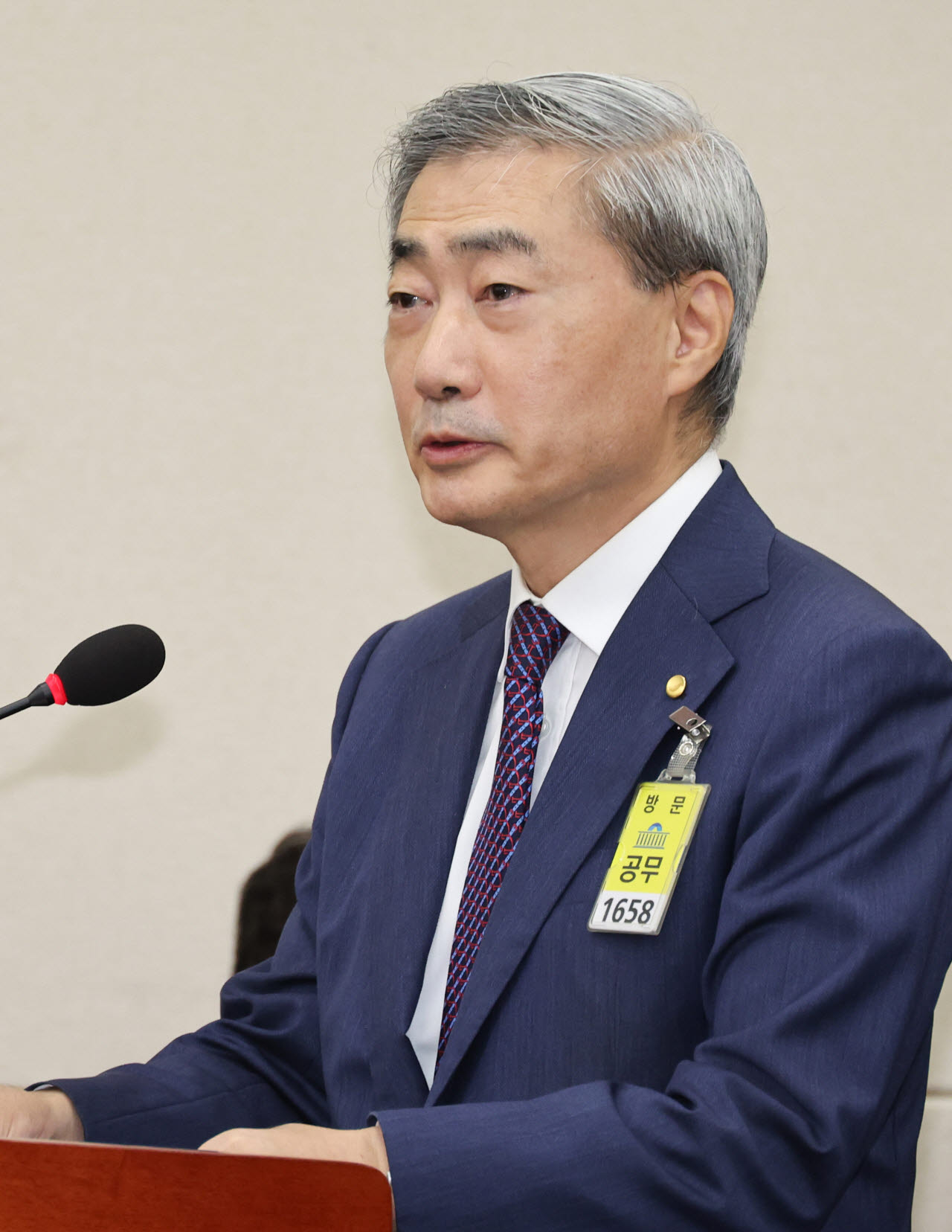 신현송 "물가 상당기간 목표 웃돌 것…금리인상 기조 이어갈 필요"