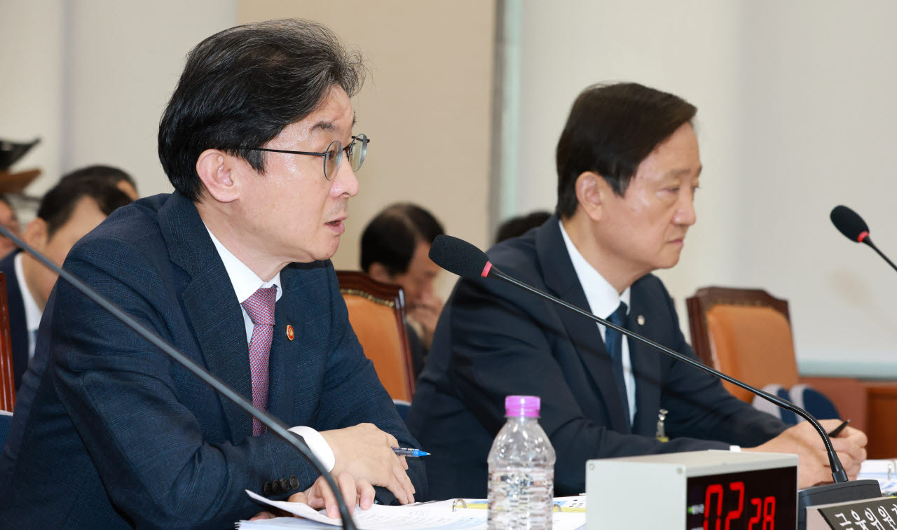 [포토]정무위 출석한 이억원 금융위원장-이찬진 금감원장