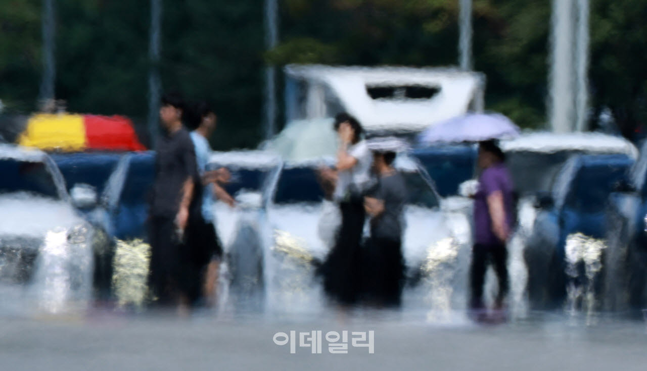 경남 양산 40도 넘어…부산도 역대 1위 폭염