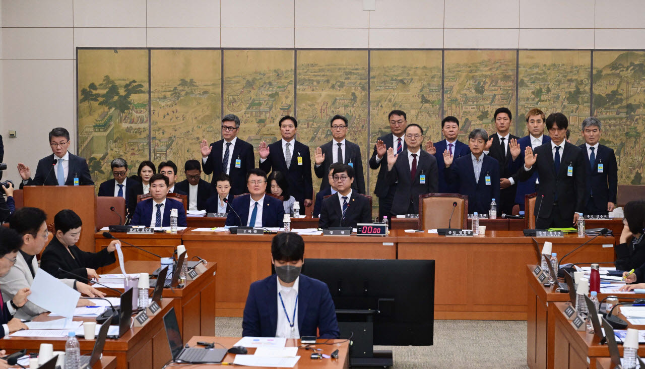 [포토]국회 문체위 대한축구협회 현안 관련 청문회 증인선서
