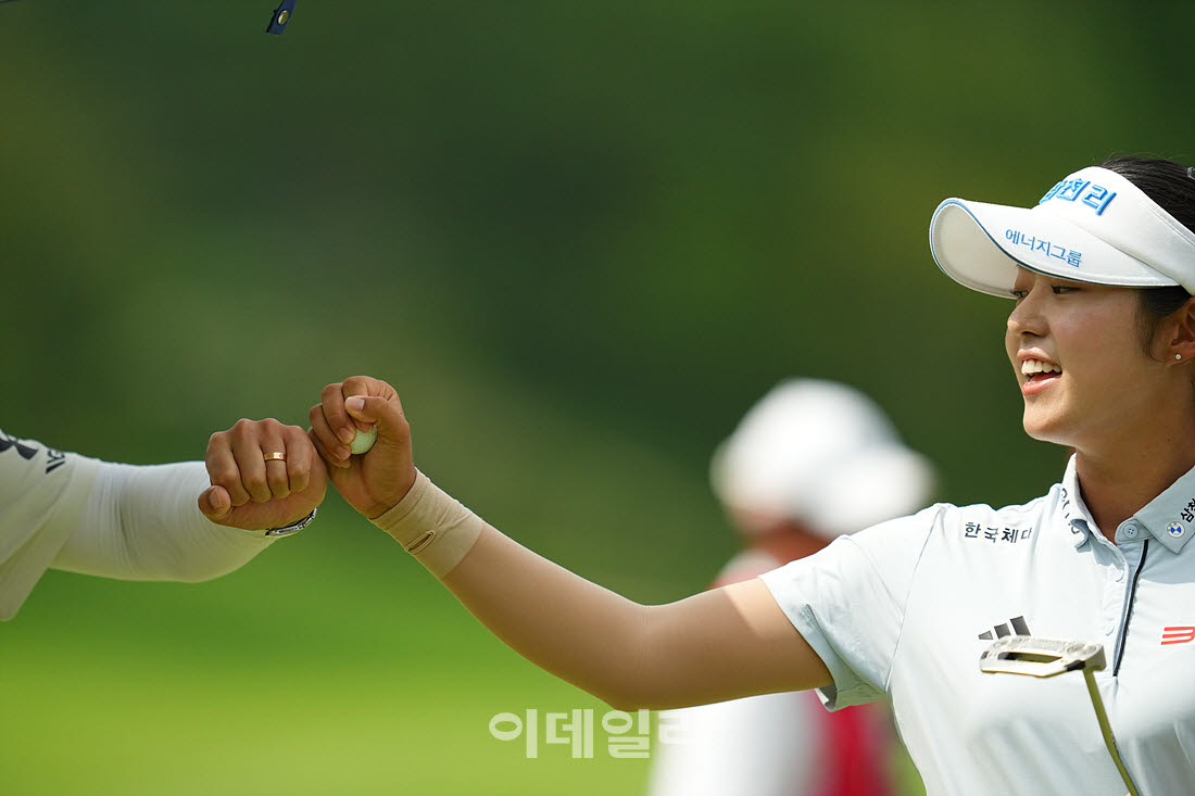[포토]서교림,기분 좋은 이글 성공 파이팅