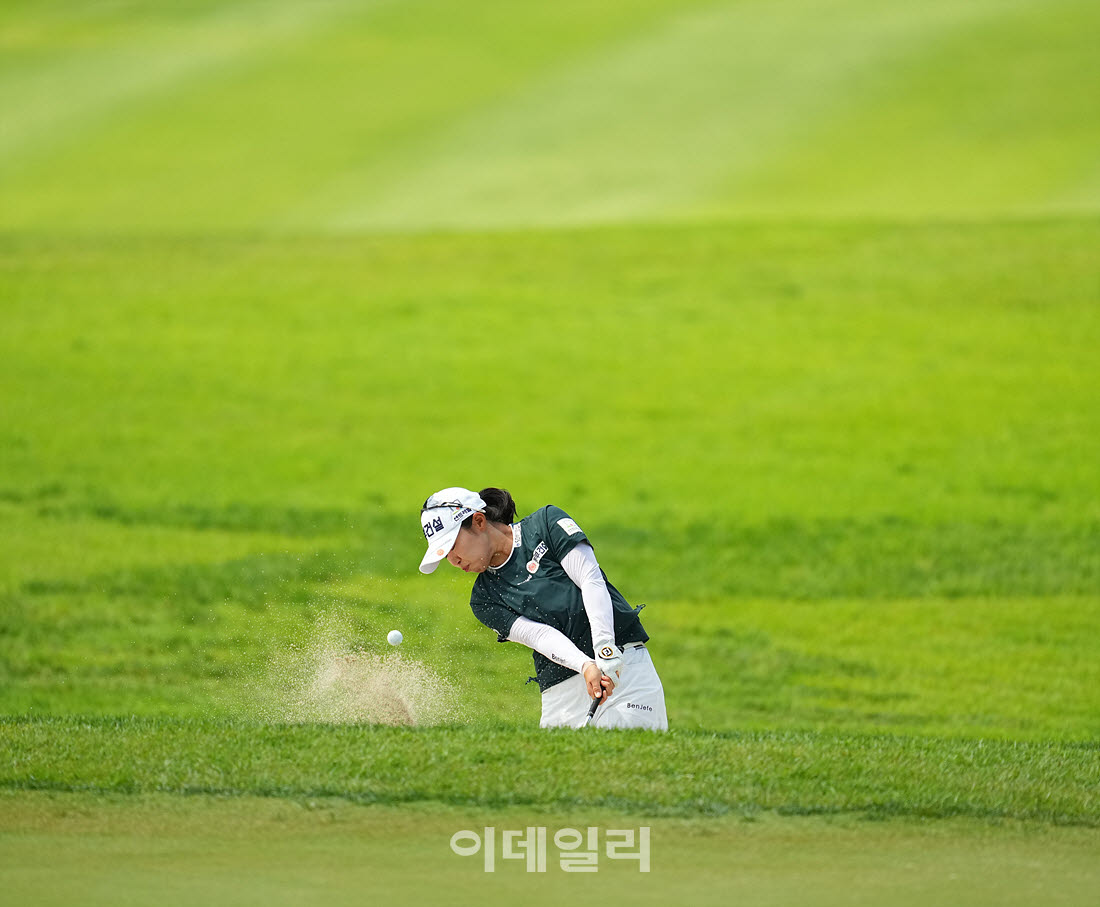 [포토]김수지,완벽한 벙커샷
