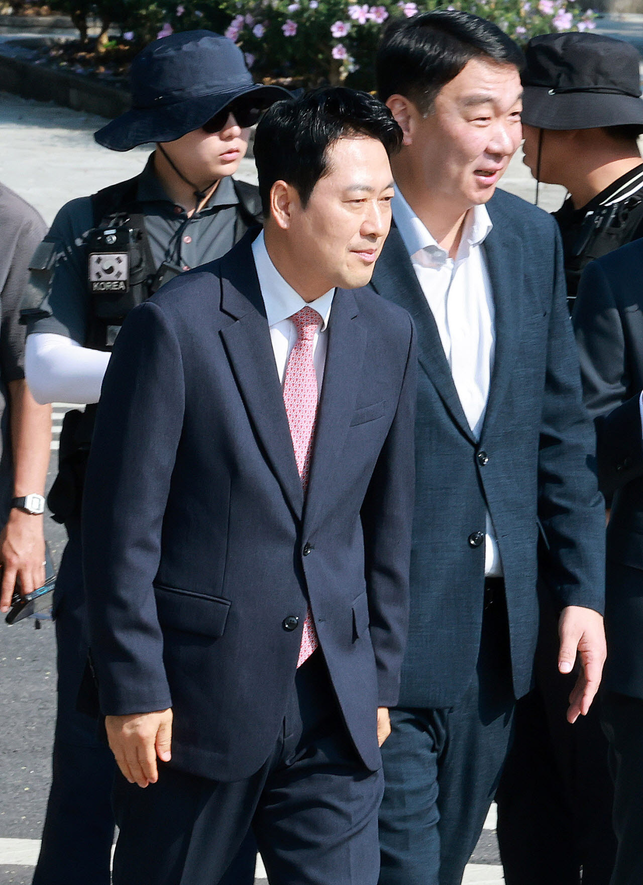[포토]보완수사권 폐지 악법 거부권 촉구 현장 최고위원회의 입장하는 장동혁 대표
