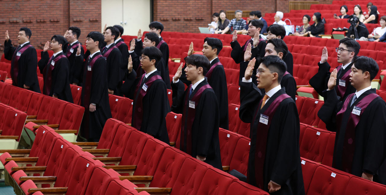 [포토]신임검사 선서