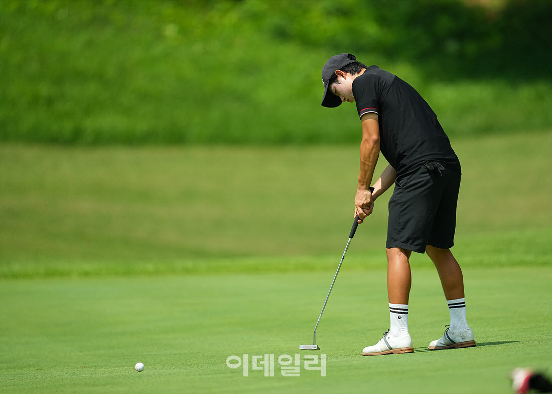 [포토]김태현,버디 퍼트 들어가라