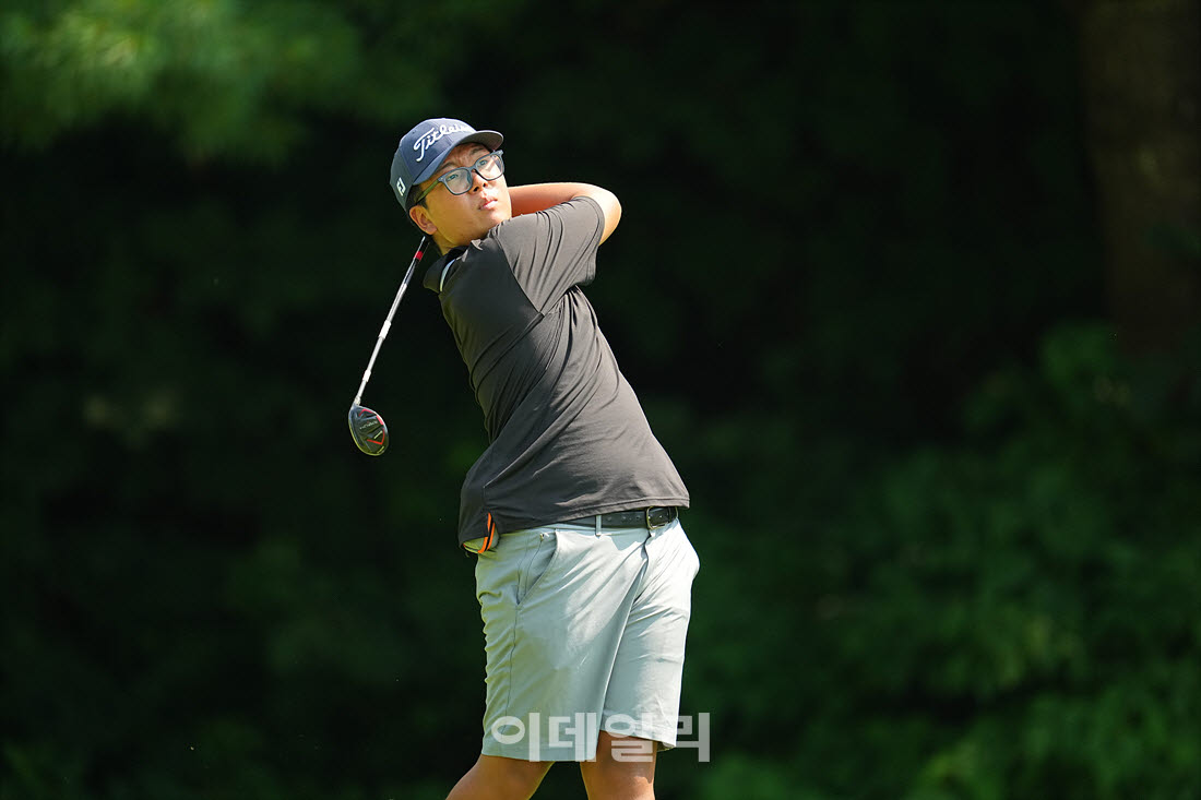 [포토]배주한,포기없이 올라간다