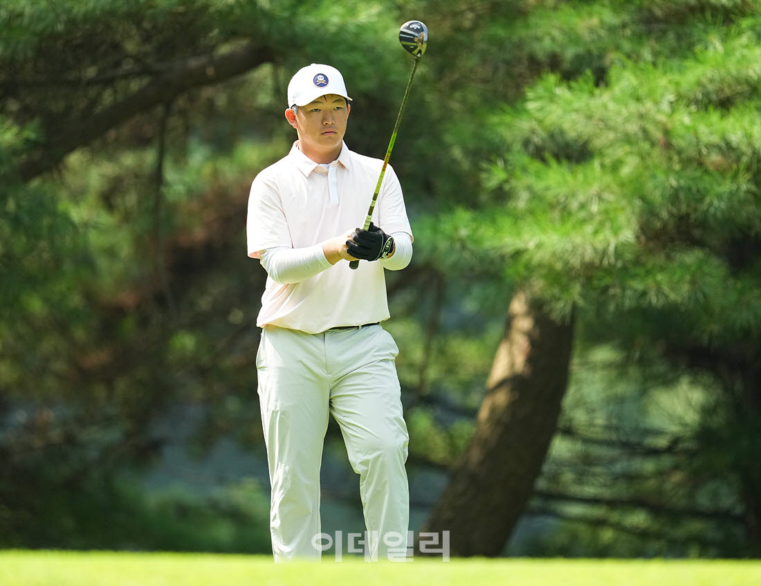 [포토]강동희,버디를 정조준한다