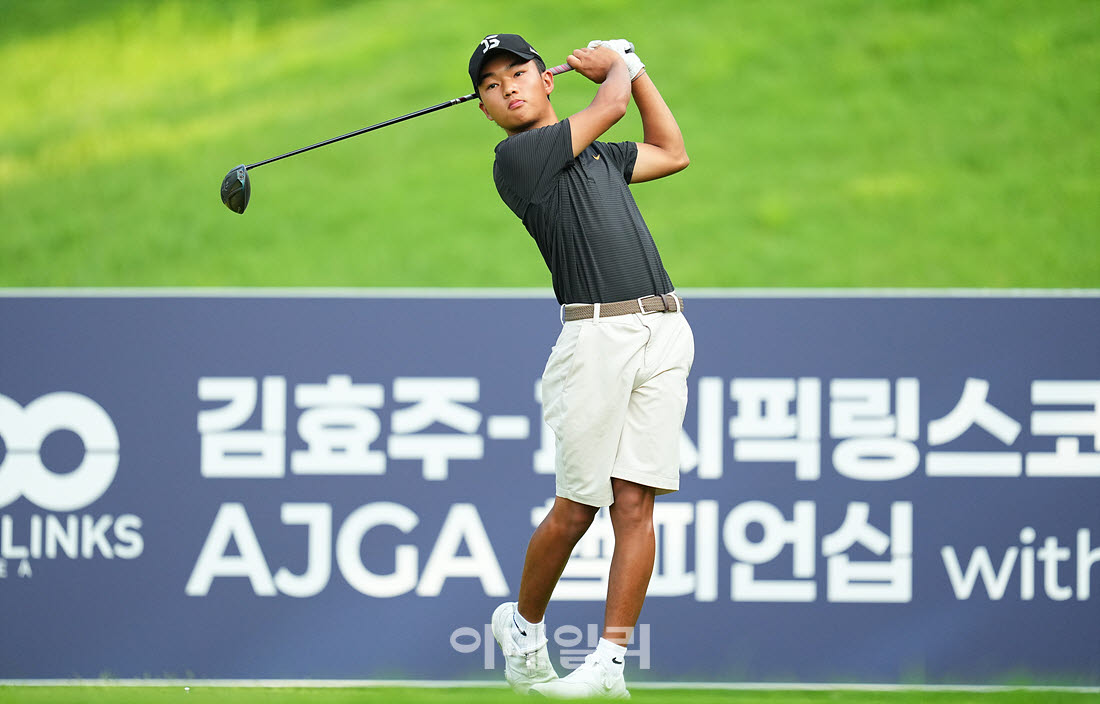 [포토]김민준,첫 버디를 향하여