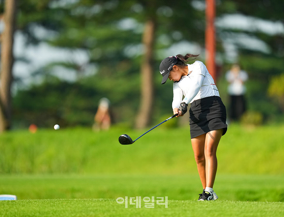 [포토]이나경,무리없는 임팩트