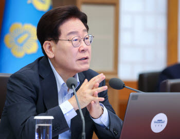 "부동산 정책 '잘못'" 57.6%…"보완수사권 필요" 62.5% [한길리서치]