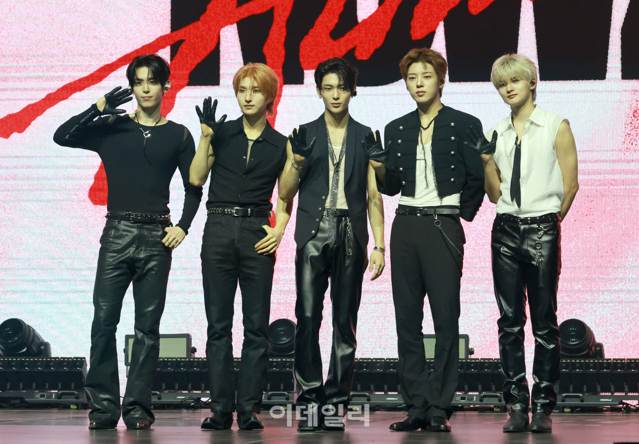 [포토]그룹 NOWZ, 디지털 싱글 'Achilles'로 컴백