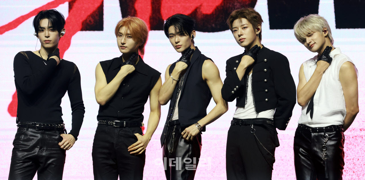 [포토]그룹 NOWZ, 이것이 아킬레스 포즈