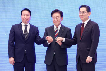 [단독]靑 10일 메가프로젝트 점검회의…특별법 윤곽 나온다