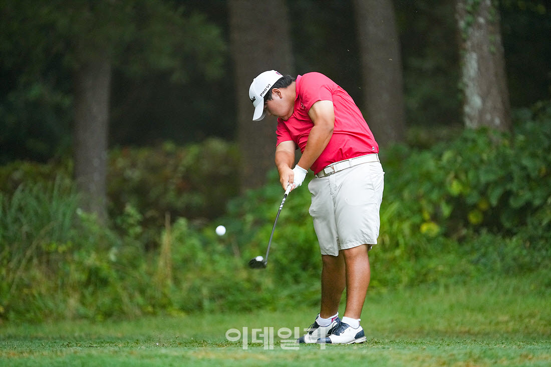 [포토]김희건,힘찬 첫 임팩트