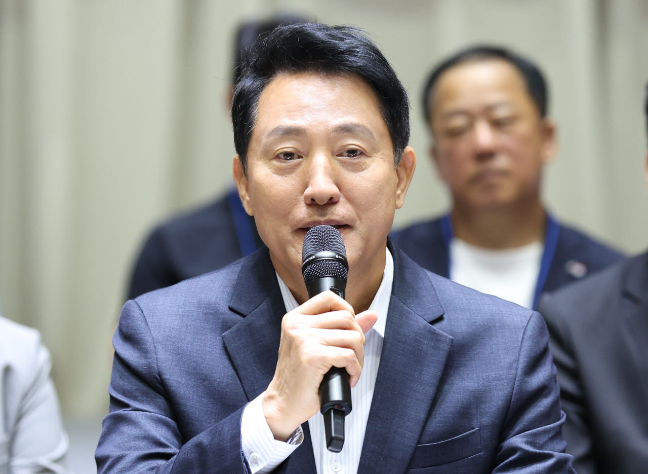 [포토]오세훈 시장, "정부 집값 못 잡고 전월세만 올려"