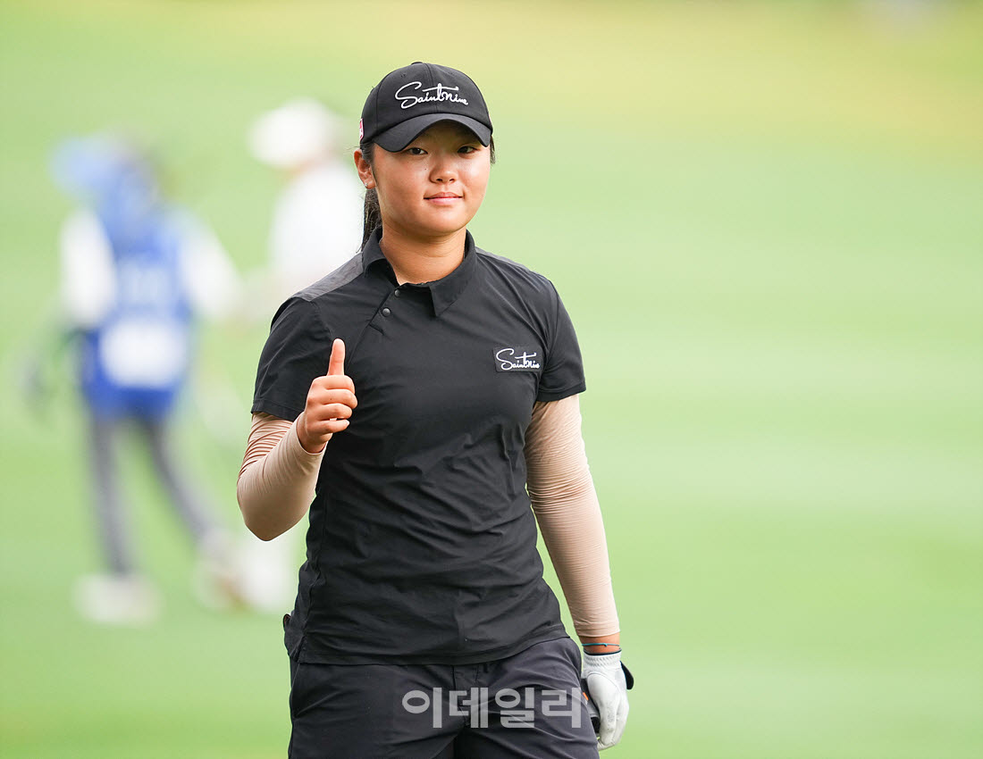 [포토]송가은,우승 향해 엄지척
