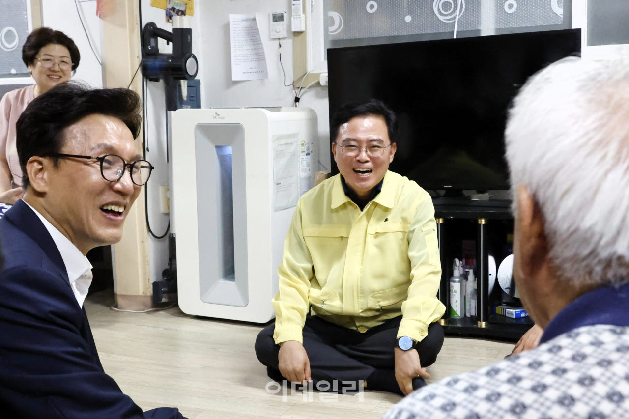 [포토] 강서구, 폭염 속 어르신 안전 현장 점검