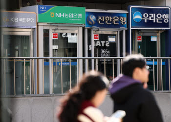 “ETF 팔수록 은행만 웃었다”…금감원, 판매관행 전면 검사