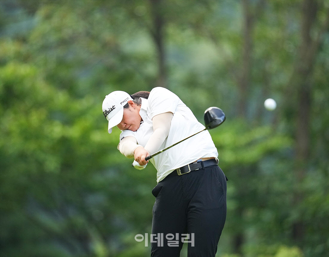 [포토]봉서연,버디 향한 파워풀 타구
