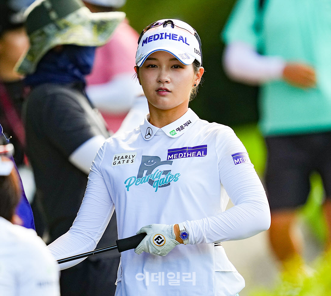 [포토]박현경,발걸음 가볍게