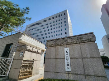 불에 달군 공구로 아내를…아내 학대한 남편 구속