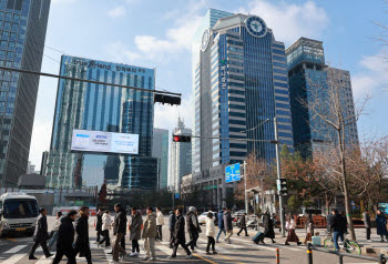 "사다리 걷어차냐" ISA 청년가입자 40% '5년내 만기'