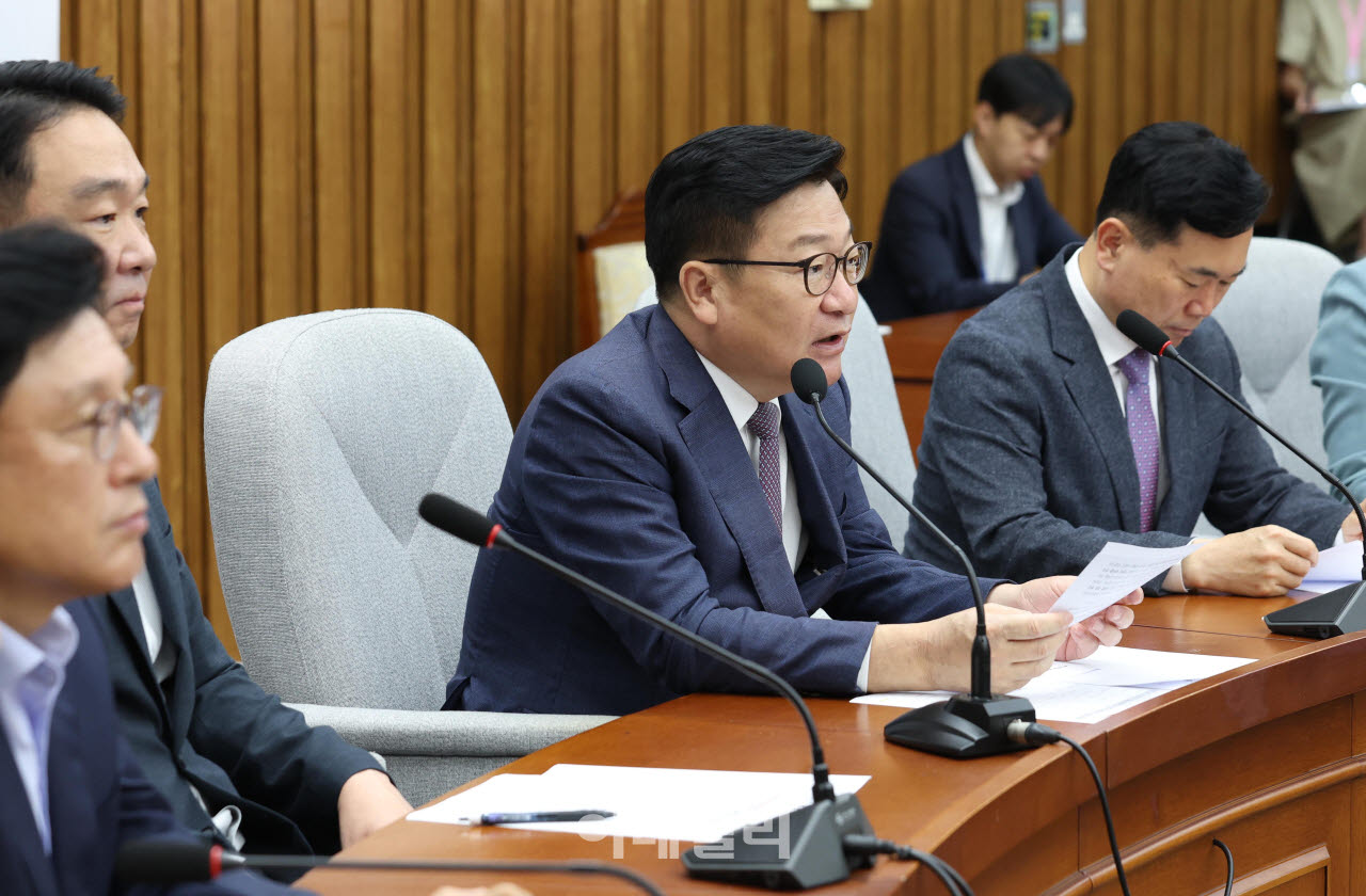 [포토]'모두발언하는 정점식 원내대표'