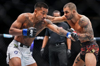 ‘부상 결말’은 잊어라…조슈아 반, 판토자와 UFC 331서 재대결