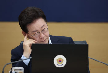 빚에 시달리다 결국…李 “못 갚는 부채 청산해야”