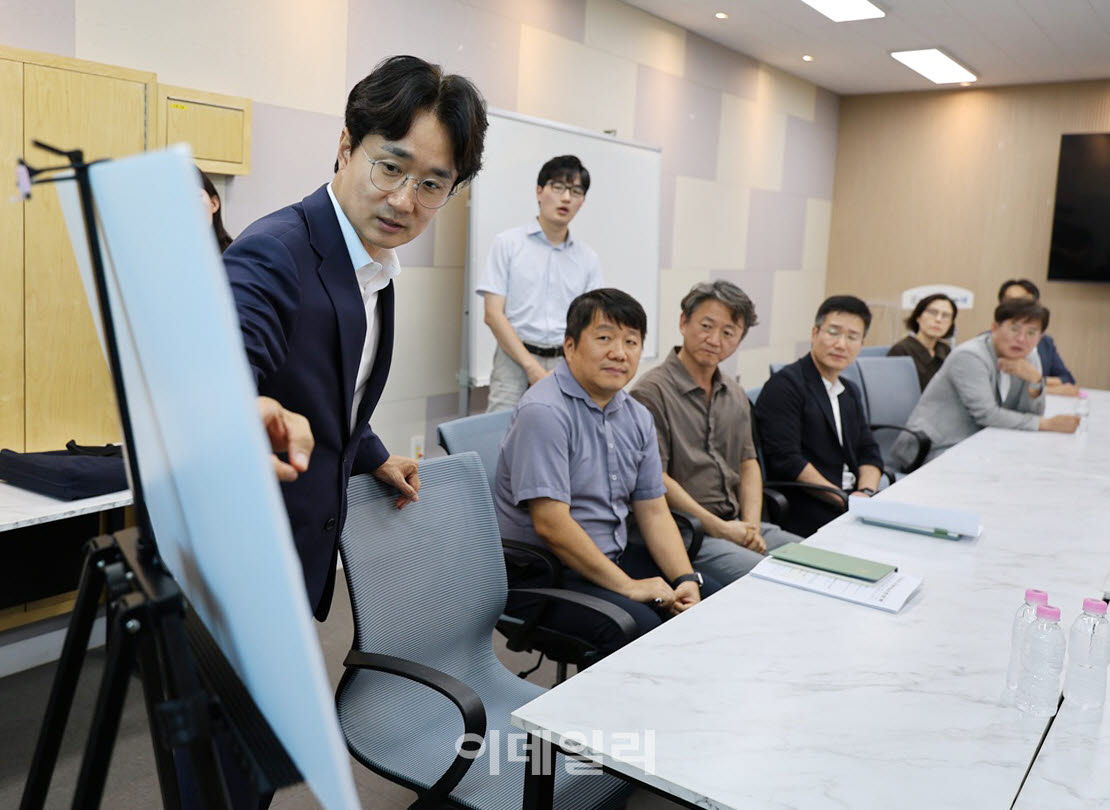 [포토] '서울디지털바이오시티' 설명하는 서준오 노원구청장