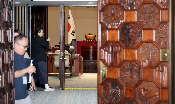 여당 중진 의원까지 "이대로 가면 큰일"…부동산 정책 질책(종합)