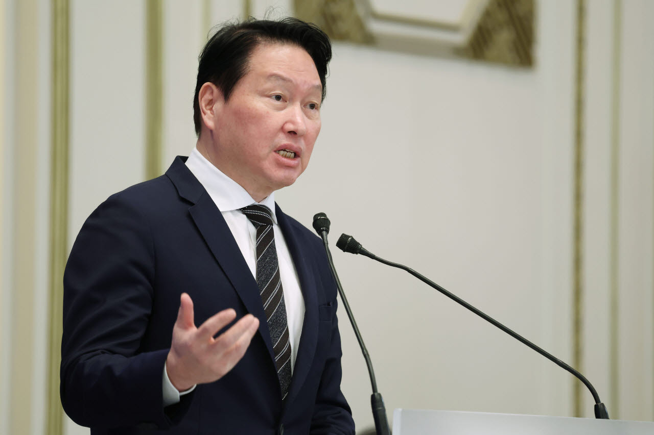 최태원 SK 회장, 상반기 보수 17.5억원…지난해와 동일