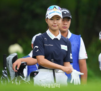 [골프IN화보]정윤지, 최종 라운드 2타 줄이며 합계 5언더파 공동 34위 마감