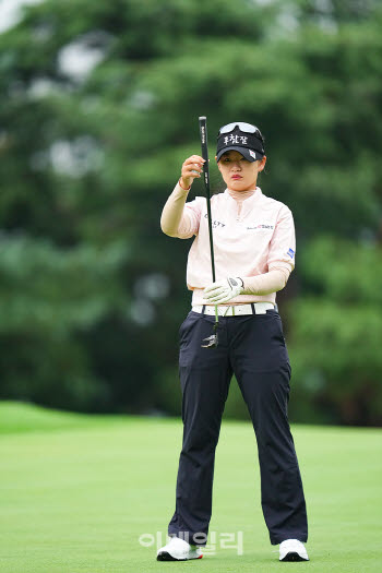 한지원, 최종 라운드 3타 줄여 순위 4계단 상승…총 8언더파 280타