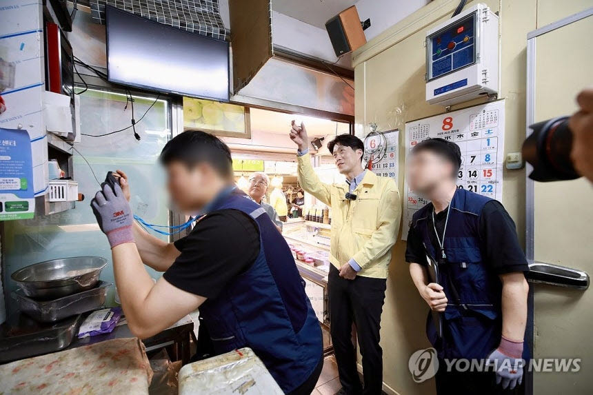 “더위에 손님 없어요”…전통시장 71%, 냉방설비 없다