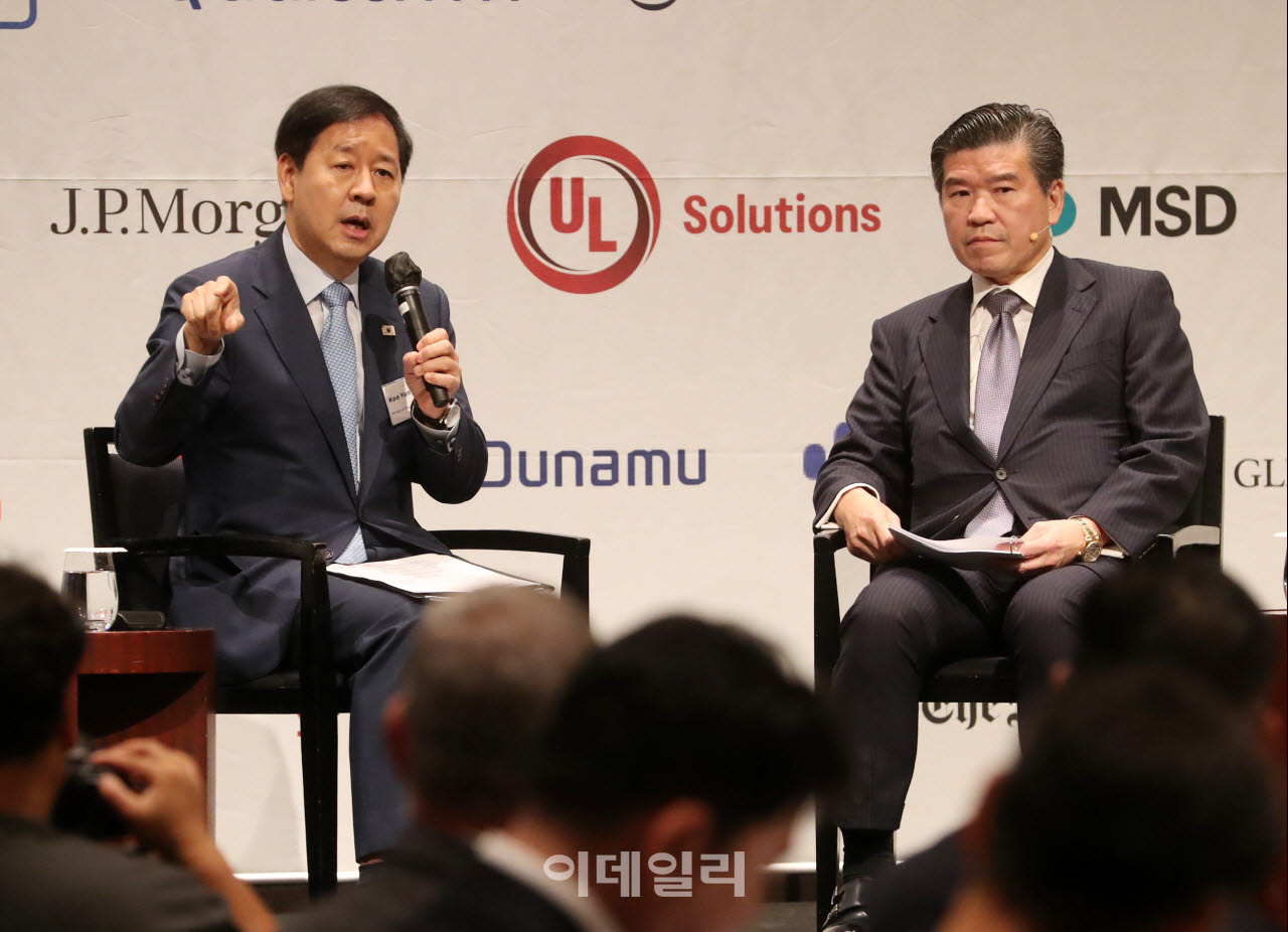 [포토] 구윤철 부총리, 암참 간담회 참석