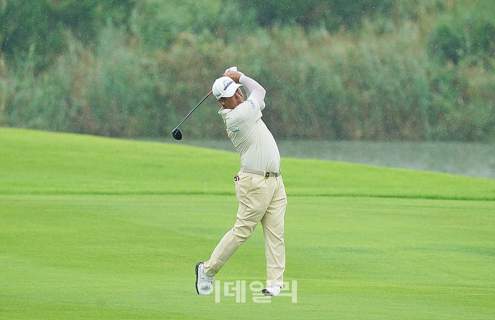 [포토] 이동환, 호쾌하게 날린다