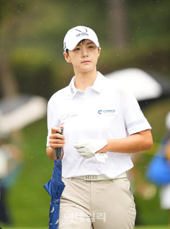[골프IN화보] 박성현, BC카드 한경 KLPGA 챔피언십 2라운드 마무리