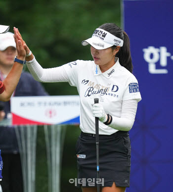  성유진, 악천후 딛고 BC카드·한경 KLPGA 챔피언십 3라운드 완주