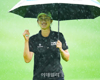  전우리,BC카드·한경 KLPGA 챔피언십 3라운드 이븐파 선전… 9계단 '껑충'