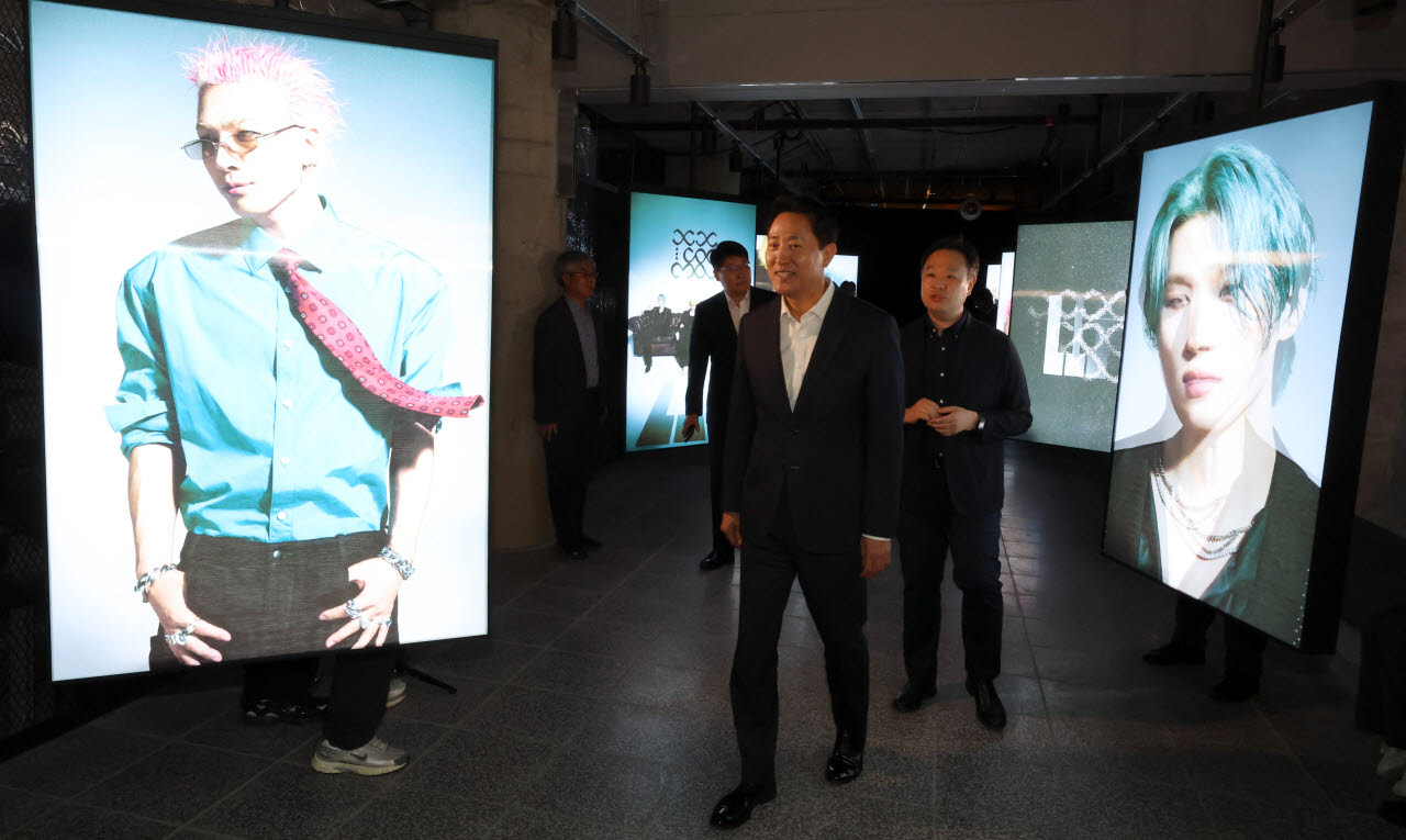 [포토]빅뱅 데뷔 20주년 기념 미디어로 꾸며진 'K-문화 스테이션'
