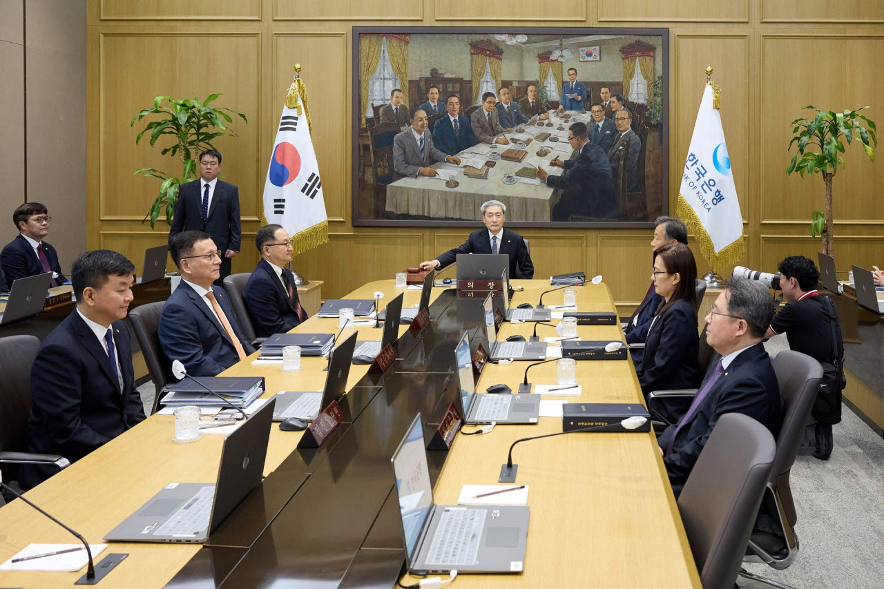 한은 ‘매파 충격’에 국고채 약세…3년물 금리 6.9bp 상승