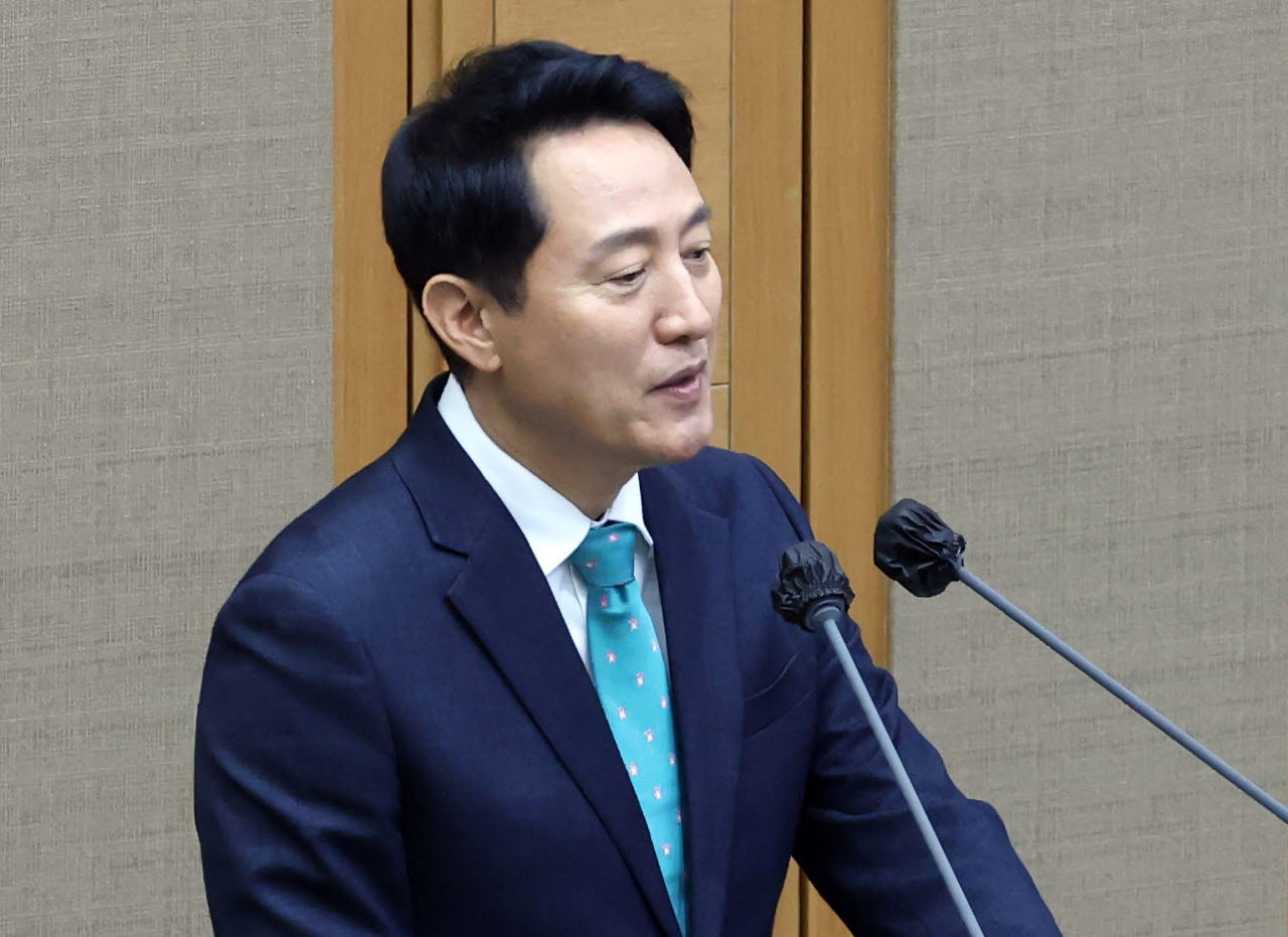 [포토]시정질문에 답하는 오세훈 서울시장