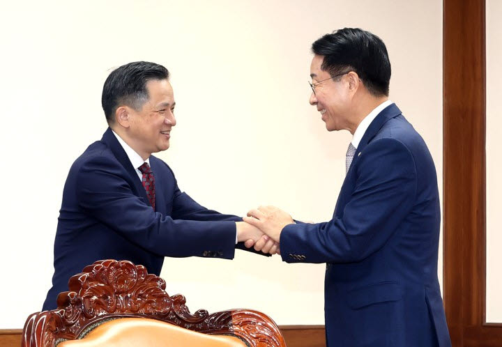 다이빙 주중대사 “李대통령, 11월 중국 선전 APEC 참석 기대”