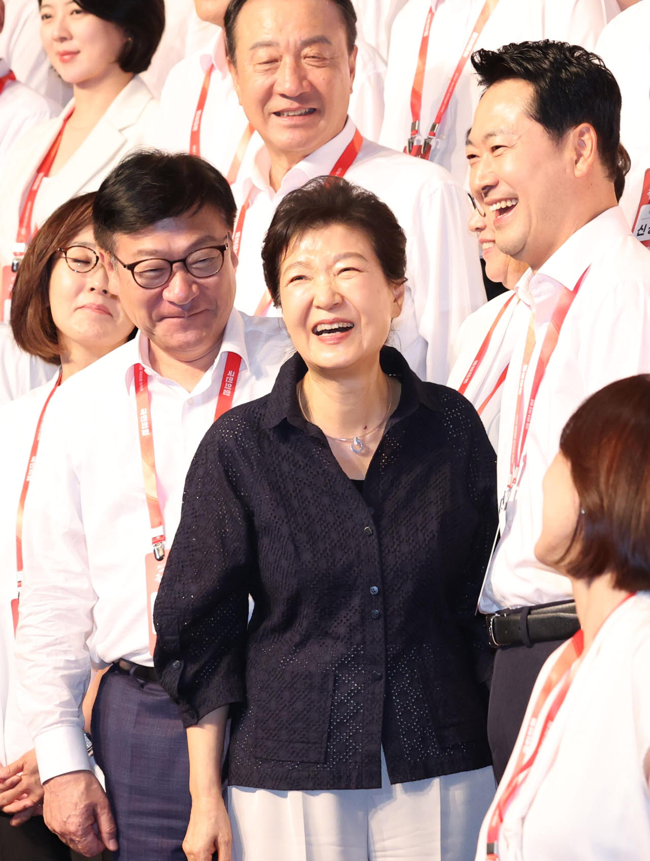 [국회를 부탁해]14년 만에 연찬회 찾은 박근혜 "정치에서 가장 중요한 것은 신뢰"