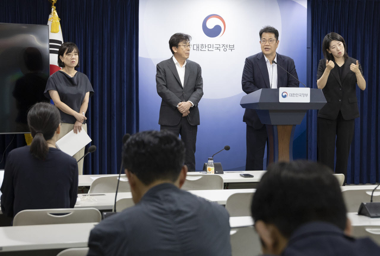 고난도 환자 맡는 동네의원 수가 검토…지역 일차의료 판 바꾼다(종합)