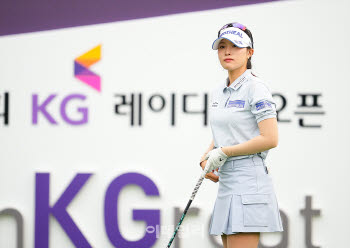 [골프IN화보] 안지현, 1라운드 경기 장면 '제15회 KG 레이디스 오픈'