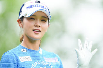  박현경, 1라운드 3언더파 공동27위 '제15회 KG 레이디스 오픈'