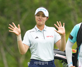  서교림, 시즌 5승 및 3주 연속 우승 조준 '제15회 KG 레이디스 오픈' 1라운드 ...